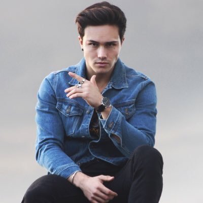 crisvinyals95's tweet photo. Shooting https://t.co/JjnLkW4e4A