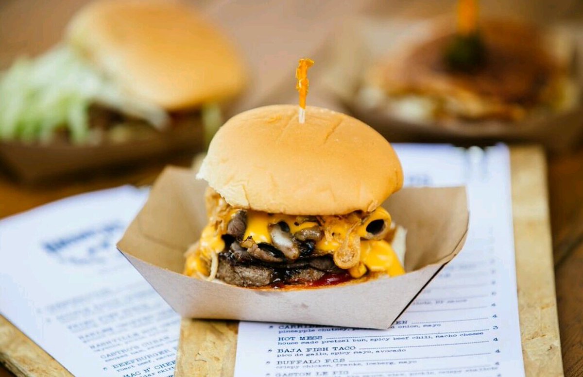 broncos_TO's tweet photo. Before every big game there's a slider behind it. Grab the Saturday crew and come wat (and drink) with us 🙌🙌🙌 https://t.co/zGmom9D4hZ