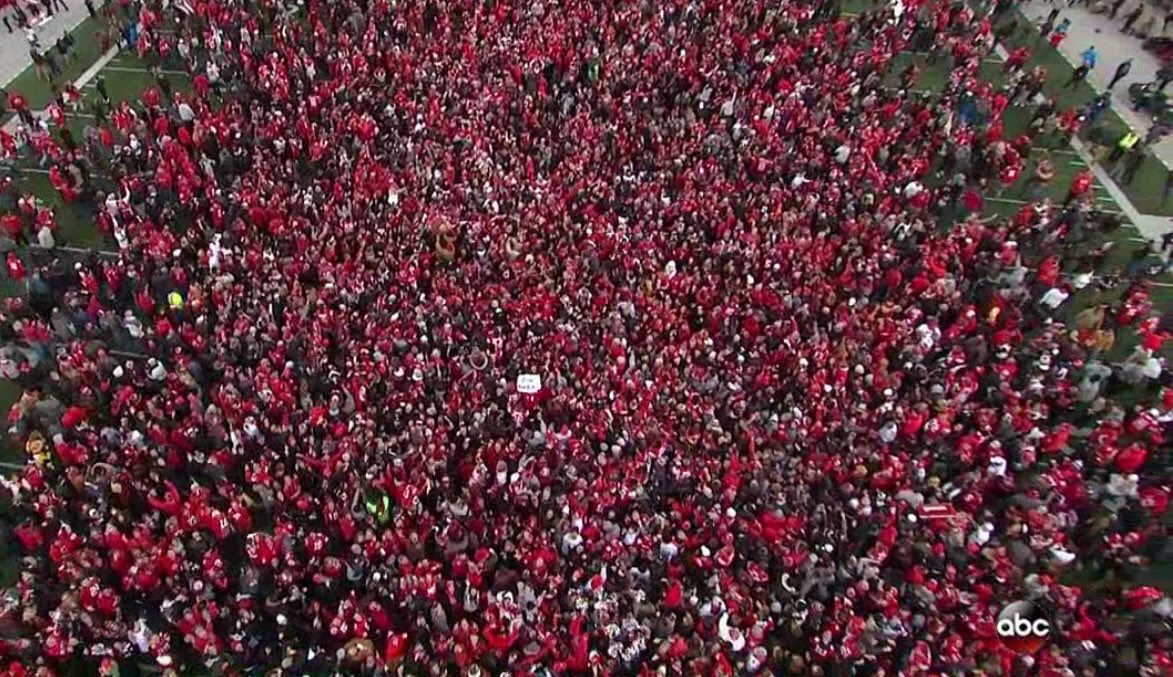 🏈🗣🎙<a href="/JT_theQB4th/">Jt Barrett</a>: We're really happy for our fans. We got that one today for Buckeye Nation. 

#GoBucks #MICHvsOSU <a href="/OhioStateFB/">Ohio State Football</a>