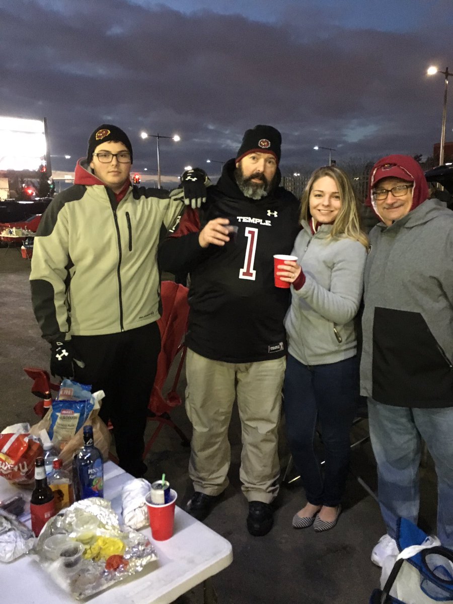 TUFB_STH's tweet photo. Thank you to the Boring family and friends! #TUFBSTH https://t.co/ixHXYqMd7l