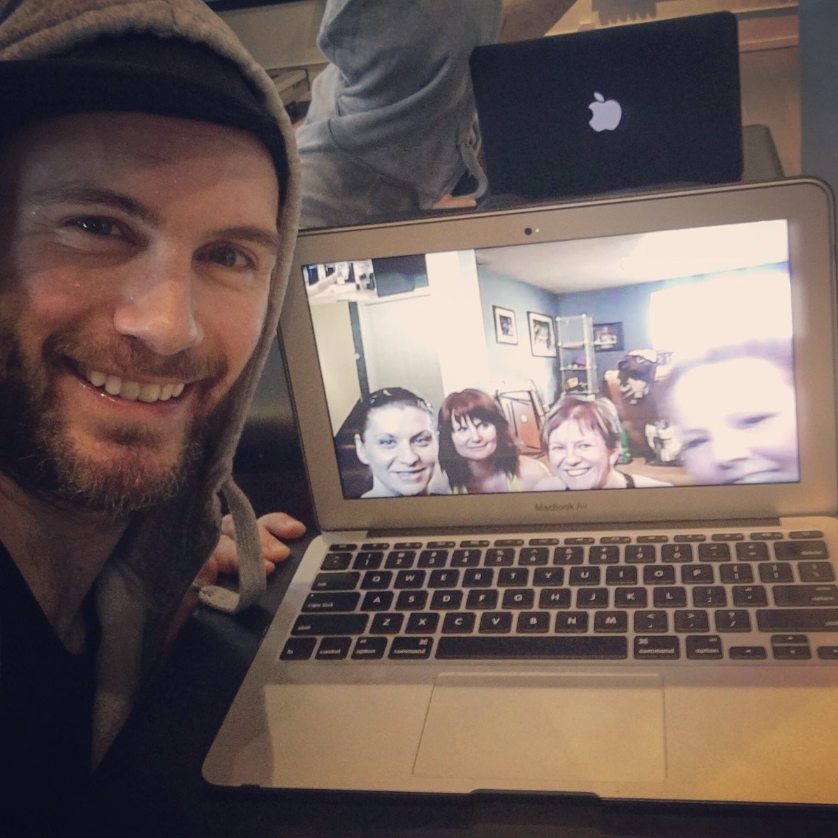 JonathanTylicki's tweet photo. @mrskellymillar and her girls danced and sweat it out today! @AKTINMOTION #akt #aktondemand  #fitness #workout #sweat #workout #trainerlife https://t.co/POulZLMfcm