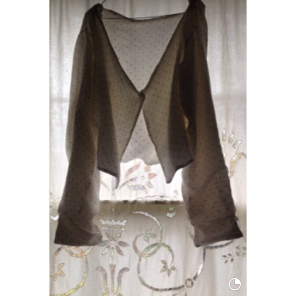SarahHallHarris's tweet photo. #cottonvoile #verylongsleeves #waterfalljacket #slowfashion #handmadeclothing #sustainablefashion #capsulewardrobe https://t.co/ZZC5YWph2N