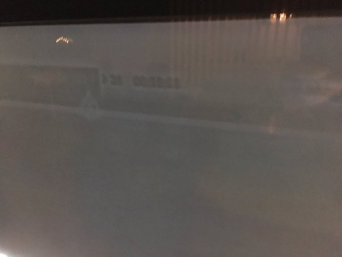 #nrksjakk Pila blitt en del av tv'n hjemme gitt :)  sånn er det å se sjakk på plasma TV