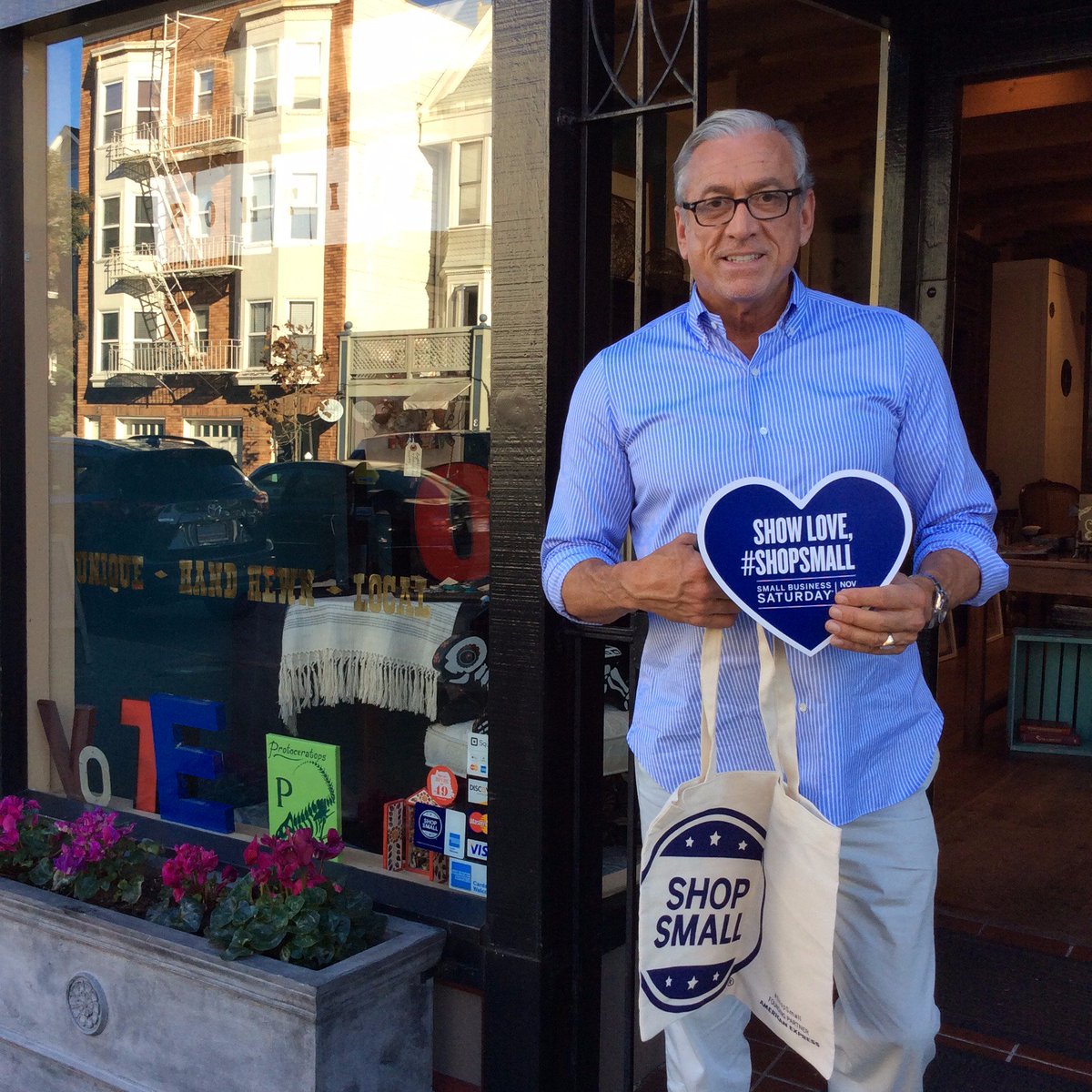 SacramentoStSF's tweet photo. @ShopSmall on Sacramento St!  40+ small businesses. Chk out iconic #SF shops Buttondown,Sue Fisher King, @DottieDoolittle!!  @MarkFarrellSF https://t.co/HllcSF2Cez
