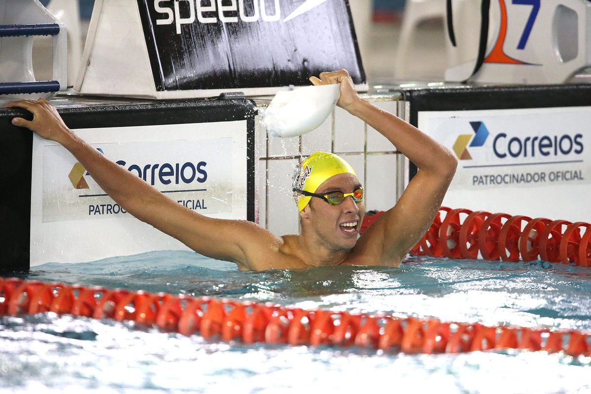 CBDAoficial's tweet photo. @BrandonnPierry bate Recorde Sul-Americano e @ClubePinheiros é tri-campeão do #Open2016 https://t.co/dPX0cpv49h https://t.co/lNdulOeqx2