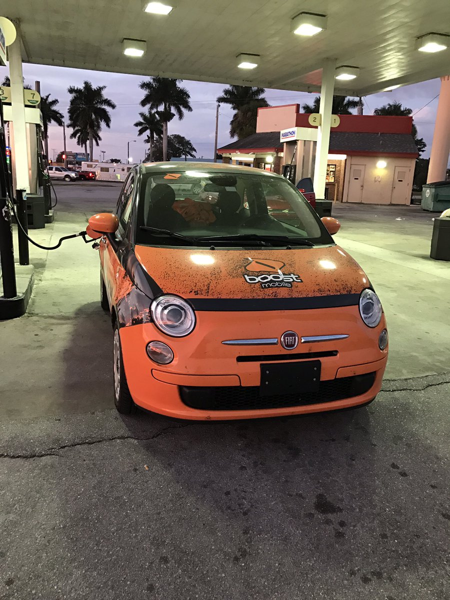 SPG_EdwinMelo's tweet photo. Gotta refill the Beast! #OrangeFriday #whereyouat #boostmobile #BoostFiat https://t.co/pCuOllMPqb