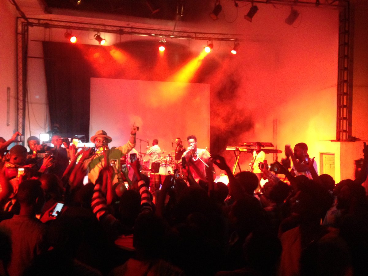 yoyotinz's tweet photo. Finally @manifestive x @worlasigh - 100% gets everyone up !! #AccraHHWeek https://t.co/f37UstOhdn
