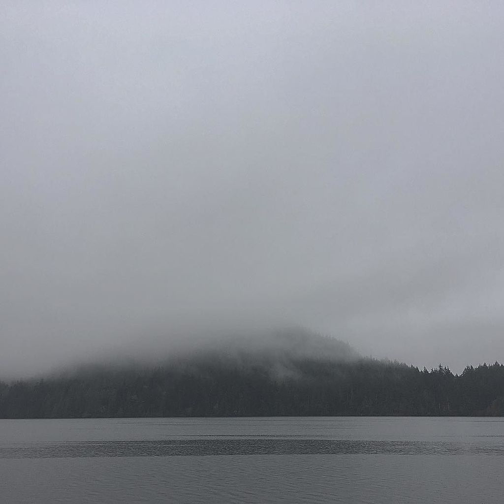 Hannah__Theiss's tweet photo. Went for a peaceful soak at Doe Bay. Really turned this gloomy day around.
#doebay #orcas… https://t.co/PCHBlziuqS https://t.co/7gAk0J9rQy