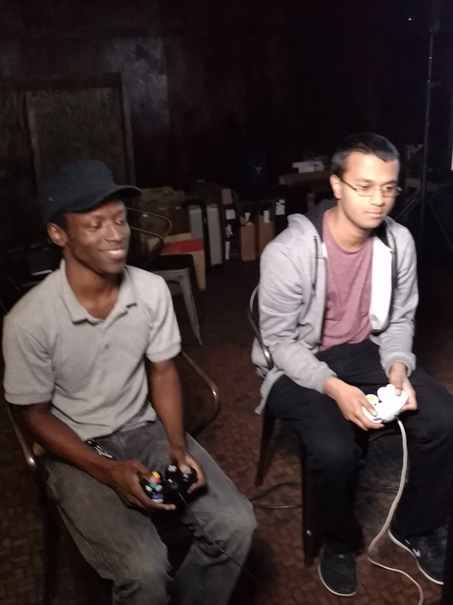 Hype finals! Time for the two best Zero Suits to go at it! @MVG_Salem v @V115smash at #ROB twitch.tv/clashtournamen…