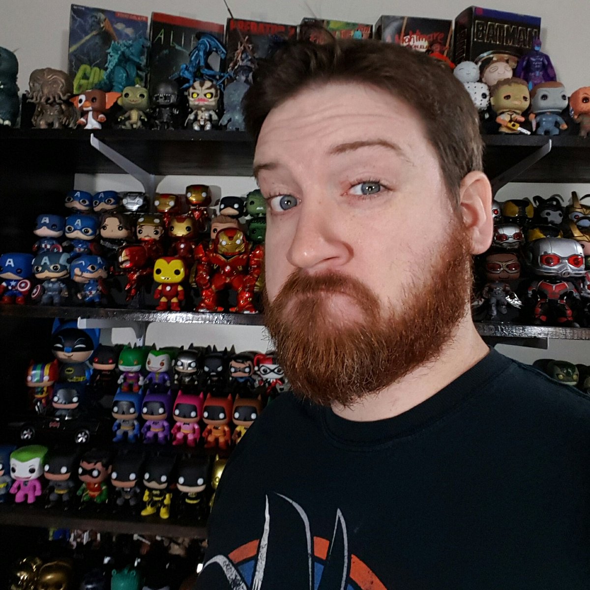 JasonfromTB's tweet photo. Only a few days left of #NoShaveNovember. Did I do alright? I can't wait to trim this thing down lol. #movember #nerdbeard #basementgeeks https://t.co/cQIgclImSI