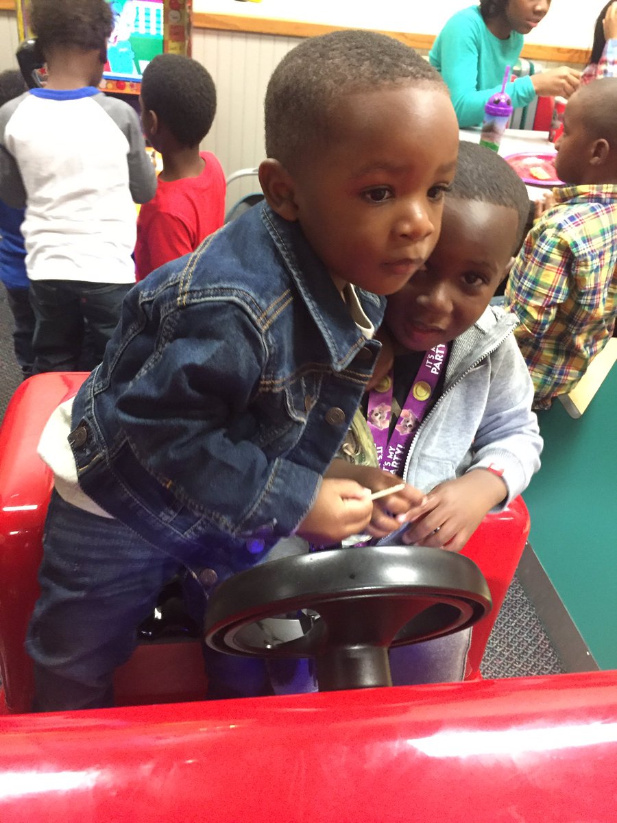 whitebeezy3's tweet photo. Love them to death happy 2nd birthday braelon my boys gotta make  they show stick together 💯 https://t.co/ELoL7Zqq79