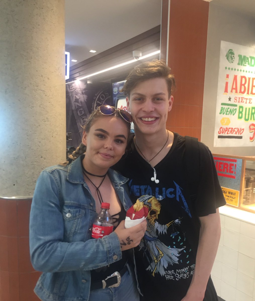 kiara // MET THEM 💖 (@ridingxgrayson) / Posts / X
