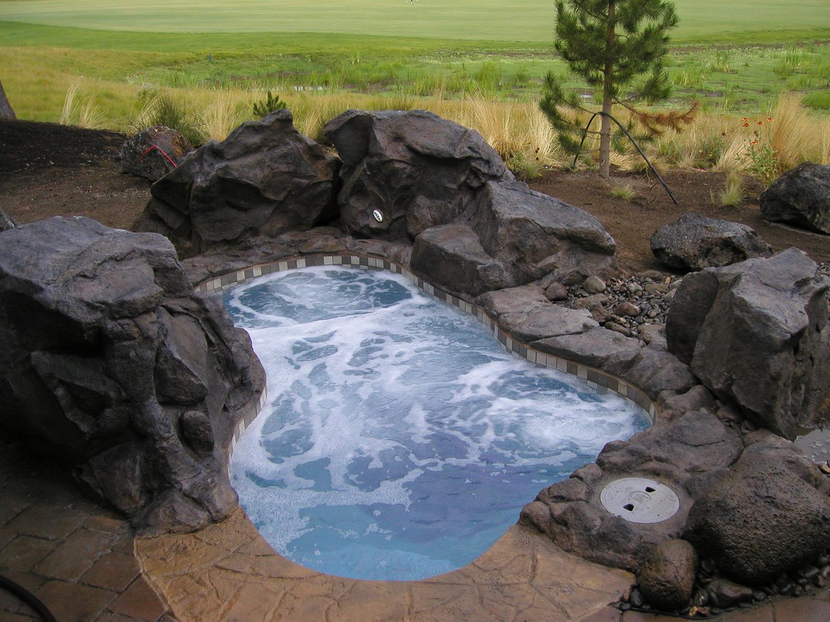 InsulatedPools's tweet image. Perfect time of the year to start enjoying an #insulatedSpool