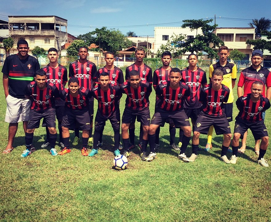 juniortunao's tweet photo. Tu tem que ser acostumar com a tropa do Explosão 🎶
#Explosão6x4Ajax
#Gols
#4Bigode #1Roger #1Junior https://t.co/mQFo2WCF4g