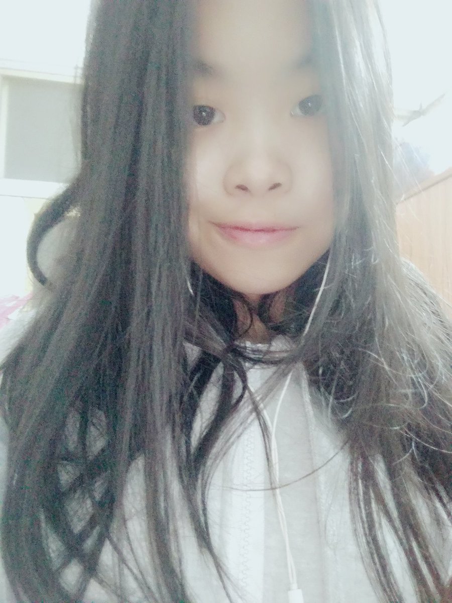 fxkray's tweet photo. good morning~ https://t.co/9CwcsbuK9A