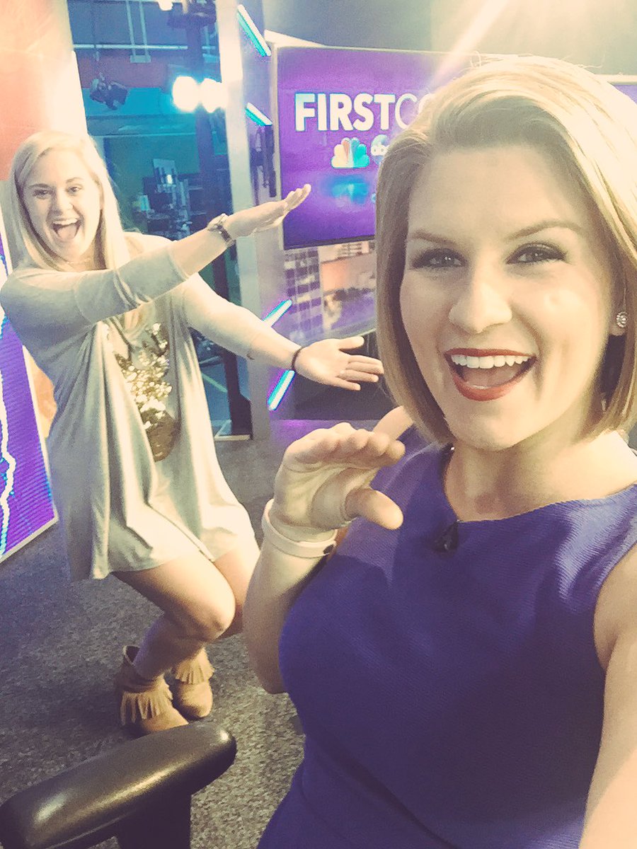 WeatherLauren's tweet photo. We're ready!!! #TeamSideline #FCNGators #BeatFSU #RivalryWeek #GoGators #UFvsFSU 🐊👯👌🏼 https://t.co/5cpb68iyyX