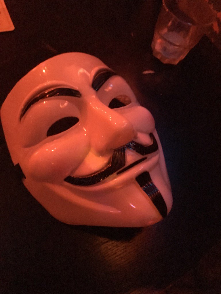 trickstracks's tweet photo. @whoismrrobot https://t.co/CiilQ0VGss