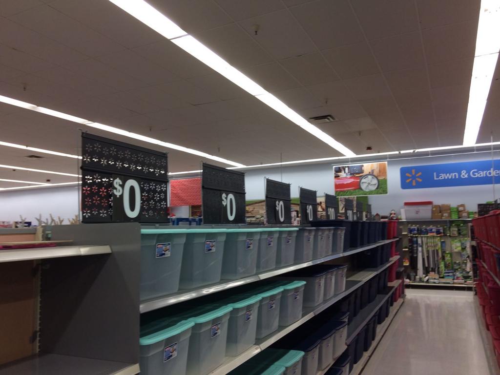 GTamayo89's tweet photo. @Walmart this price was advertised at my local walmart store, the staff was rude and did nor respect the price shown https://t.co/Rbx3p3HyVR