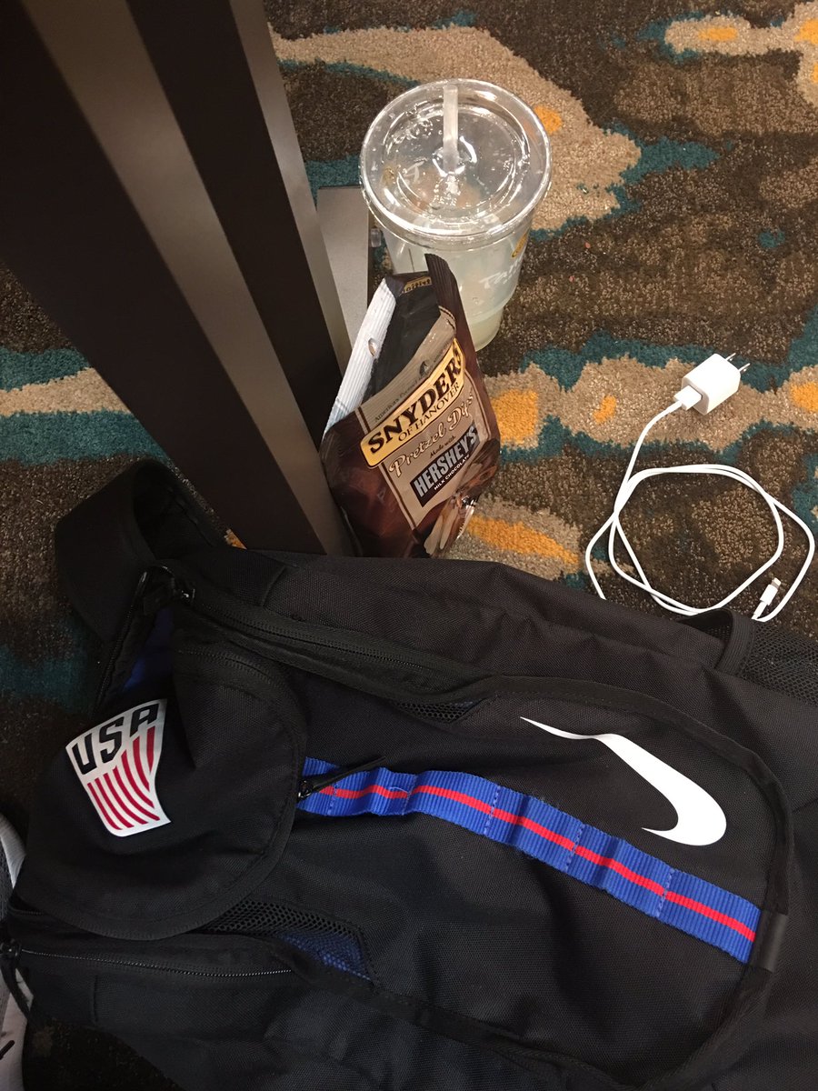 CableDre's tweet photo. Thankful for lemonade and chocolate covered pretzels! #rightnow #usatf #twomorehours #lotsofgoodinformation #lifelonglearner https://t.co/ZwH3lNBPS7