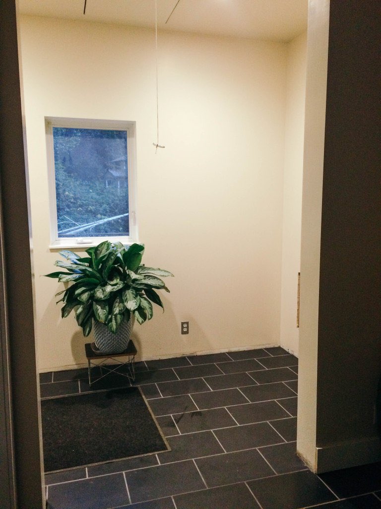 AngieHarpole's tweet photo. Mudroom progress. https://t.co/gu9l3jl3aa #interiordesign #houseprojects #mudroom #westseattle https://t.co/2AGze90RG3