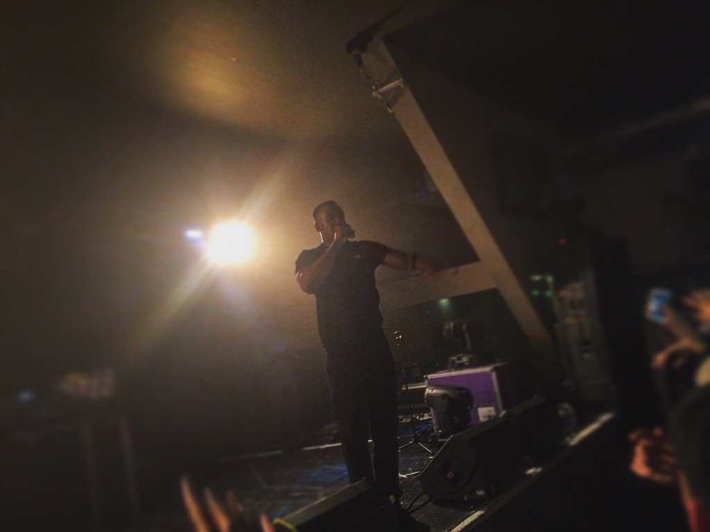 Sam9Bower's tweet photo. I still get about Manny in my Berghaus β«οΈ @TheBugzyMalone #MannyOnTheMap #FacingTimeTour #Mad #GoneClear βπ½οΈ https://t.co/TyJsMI4YGx