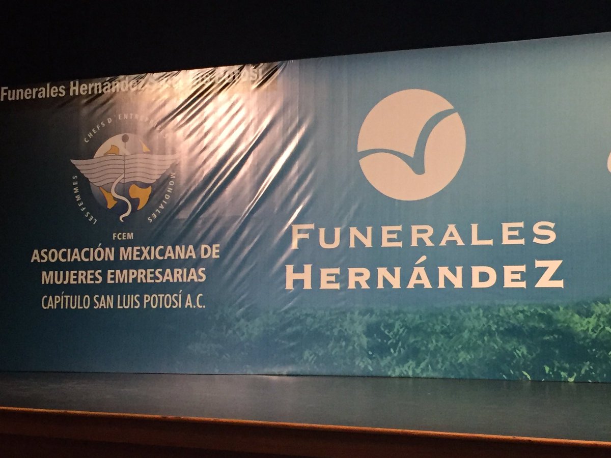 ana_rale's tweet photo. A punto de comenzar @gabytanatologa #SanLuisPotosi #FCEMMexico #AsociacionMexicanaDeMujeresEmpresariasAC #funeralesHernandez https://t.co/6A1De9KLnQ