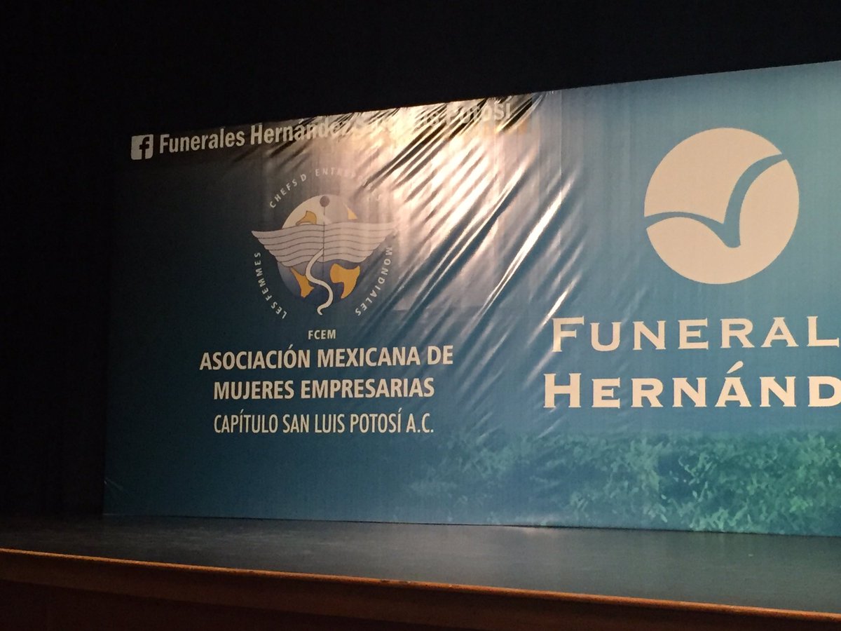 ana_rale's tweet photo. A punto de comenzar @gabytanatologa #SanLuisPotosi #FCEMMexico #AsociacionMexicanaDeMujeresEmpresariasAC #funeralesHernandez https://t.co/6A1De9KLnQ