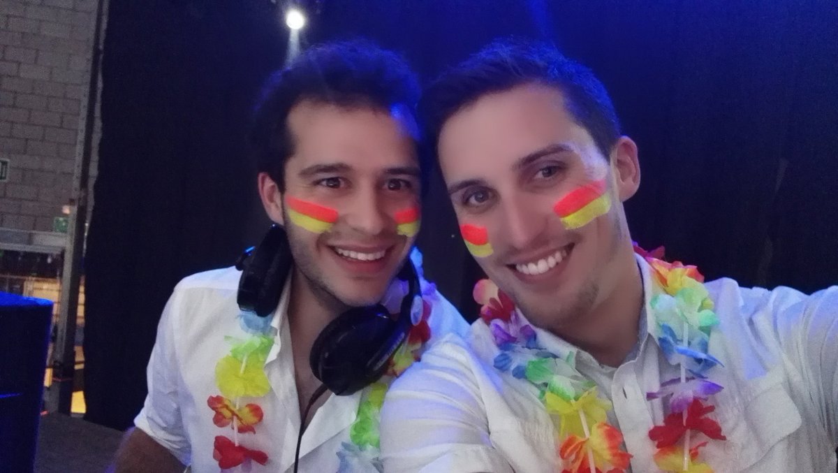 munyi's tweet photo. #festaexotica #dadjs una mica de dosis https://t.co/JrQHFgzvKE