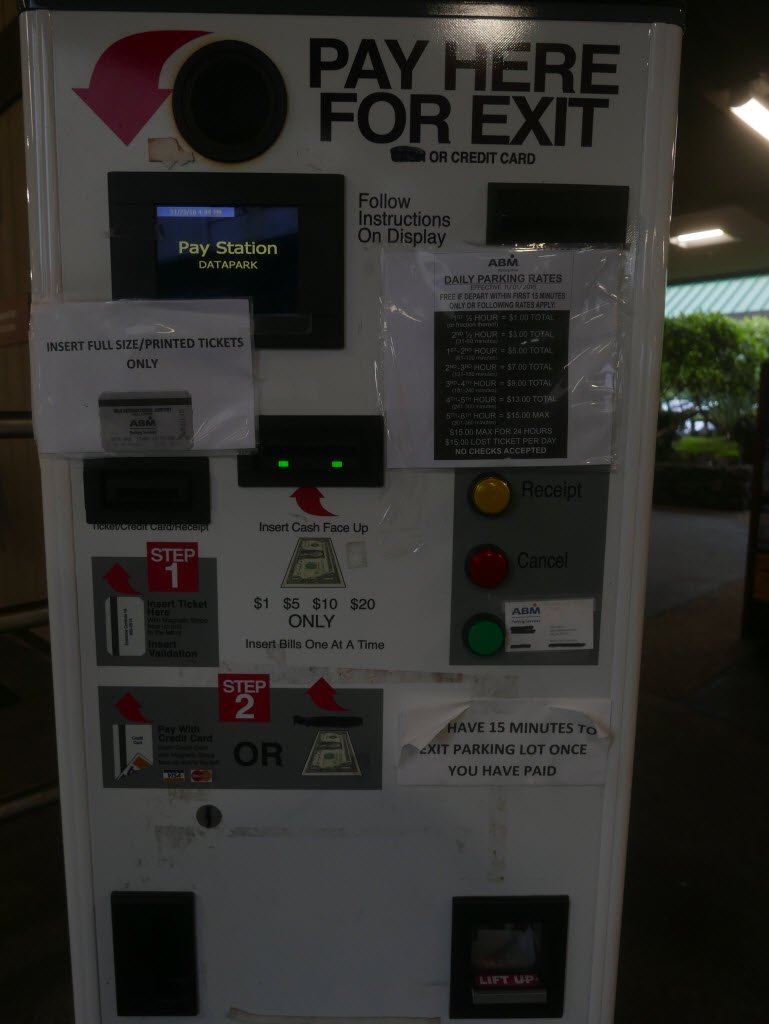 kennethfield's tweet image. classic UX fail at Hilo airport, HI