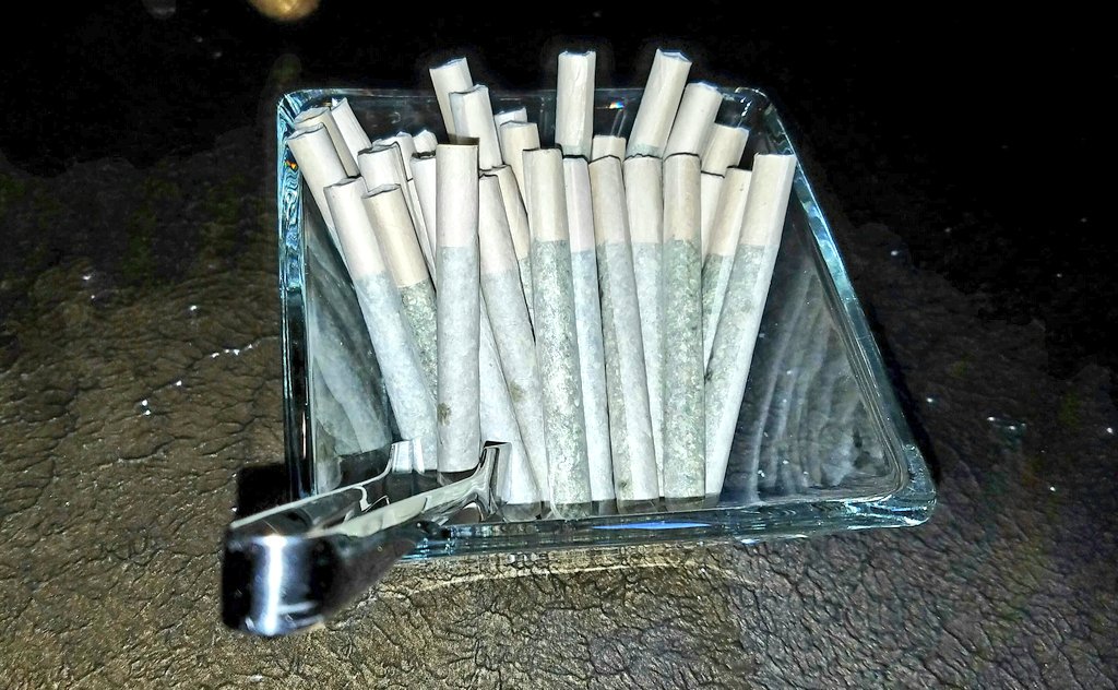 420's tweet photo. keeping it classy with the tongs https://t.co/0NaoWHZDTC