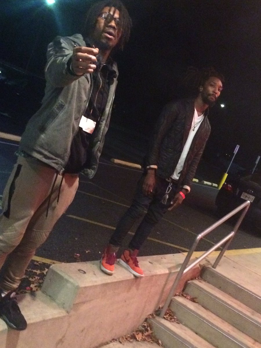 ZLRLMETKL's tweet photo. Late nights early mornings = Success🤑🤑 https://t.co/tsVwhWAHKM