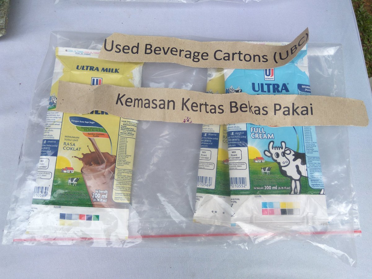 TetraPak_ID's tweet photo. Beberapa contoh produk daur ulang menggunakan kemasan Tetra Pak yang sudah tidak terpakai #HelloNature2016 https://t.co/NxffDIa2D3