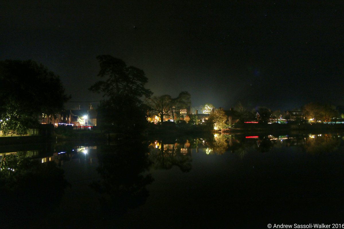 "It's beginning to look a lot like Christmas.."
The wonderful <a href="/Beaulieu_Hants/">Beaulieu</a> <a href="/MettricksCoffee/">Mettricks</a> <a href="/MettricksBeau/">Mettricks Beaulieu</a> Victorian fair...