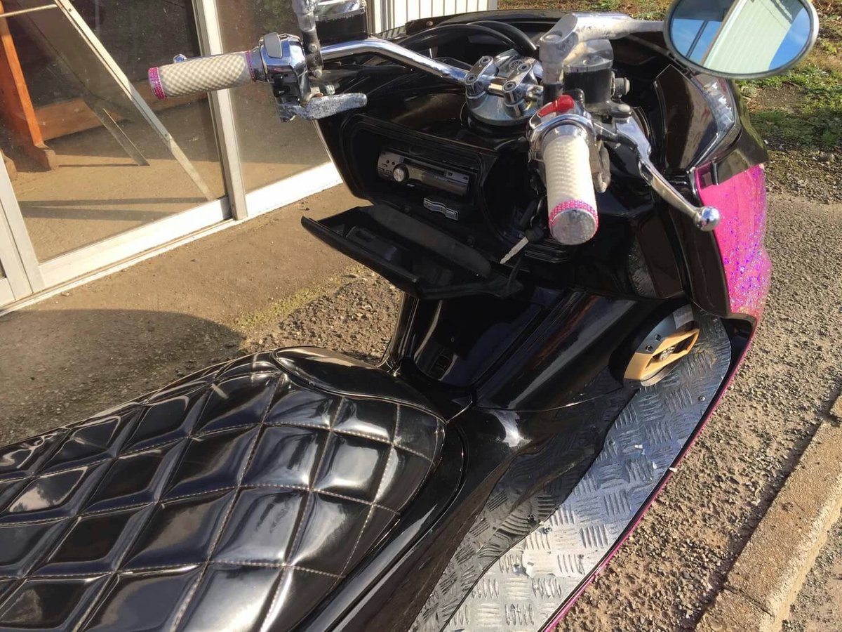 KT_factory1002's tweet photo. ＜マグザム＞

なにもゆうことないです！！

不具合なし、ハンドル新品、スピーカー二発[足もと]、ETCもついてます！！！！☺️

値段は、交渉あり！
DMで、何でも聞いてください。

#拡散希望 https://t.co/SMpXwbh1hJ