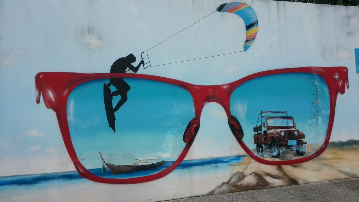 Bugtan's tweet photo. Phuket wake board cool graffiti. #graffiti #Phuketwakeboard #Phuket #Bugtan https://t.co/5JAgAbEdTV