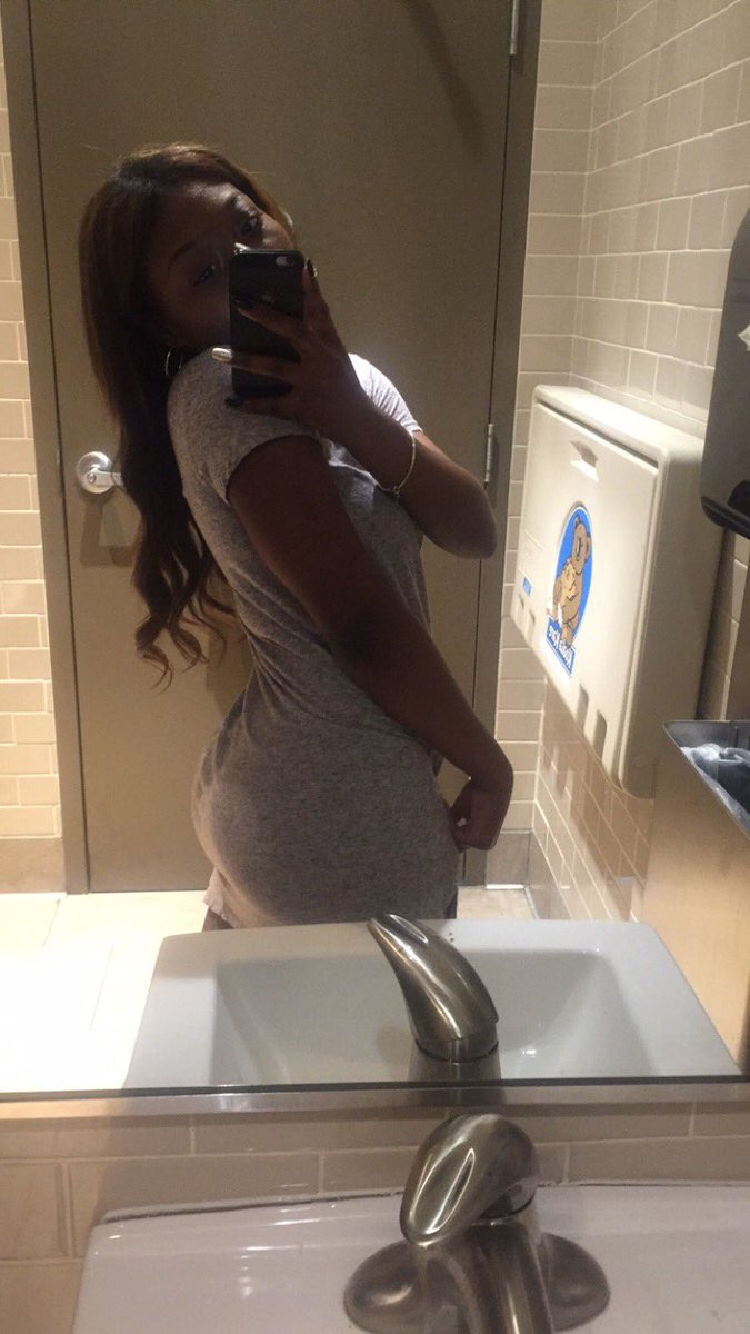 _Daaayumm's tweet photo. #ThickasHellChallenge 👅 https://t.co/KJrGXclRsj