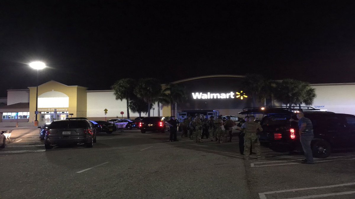 Boynton Beach Walmart evacuated due to possible armed person, police say https://t.co/Hfb5uiwUN2