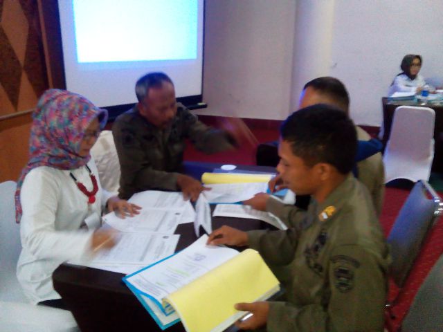 <a href="/DediMulyadi71/">Kang Dedi Mulyadi</a> <a href="/satpolPP_Pwk/">SatpolPP_Purwakarta</a> <a href="/saepuddin_09/">saepuddin</a> Assement peserta Jafung Pol PP Purwakarta, alhmdlh sukses 100 % LULUS..