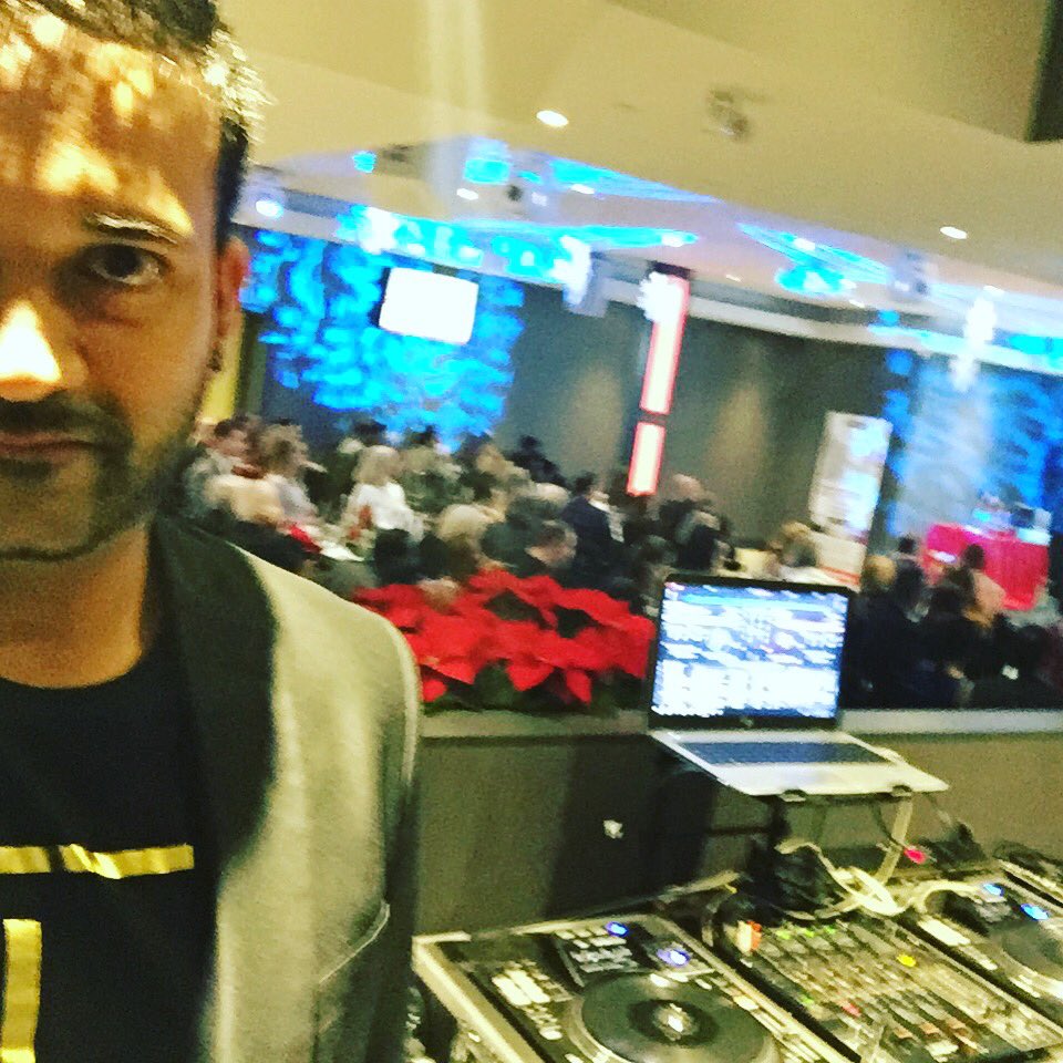 DurgySpade's tweet photo. Stuck in DJ booth until speeches done. These people don't know what about to hit em. NOT your uncles magic show. #MagicForSkeptics https://t.co/ju2xoOoVtt