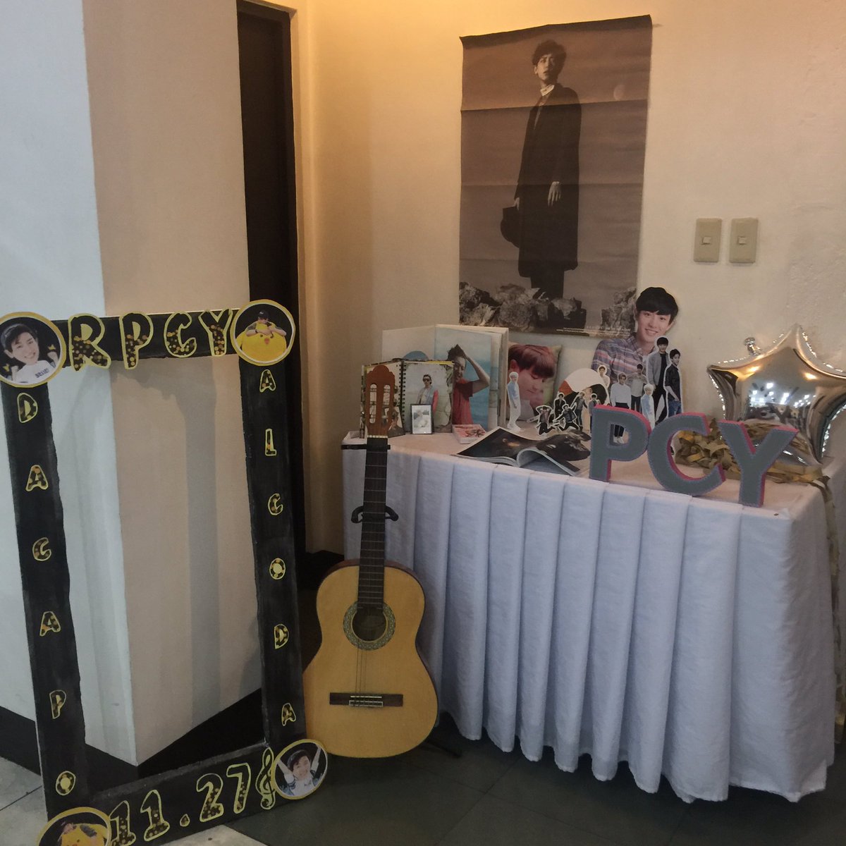 rpcyph's tweet photo. Party will start in a few minutes!!#RPCYPHDaCapoAlCoda #HappyChanyeolDay https://t.co/vGAV72ZEEA