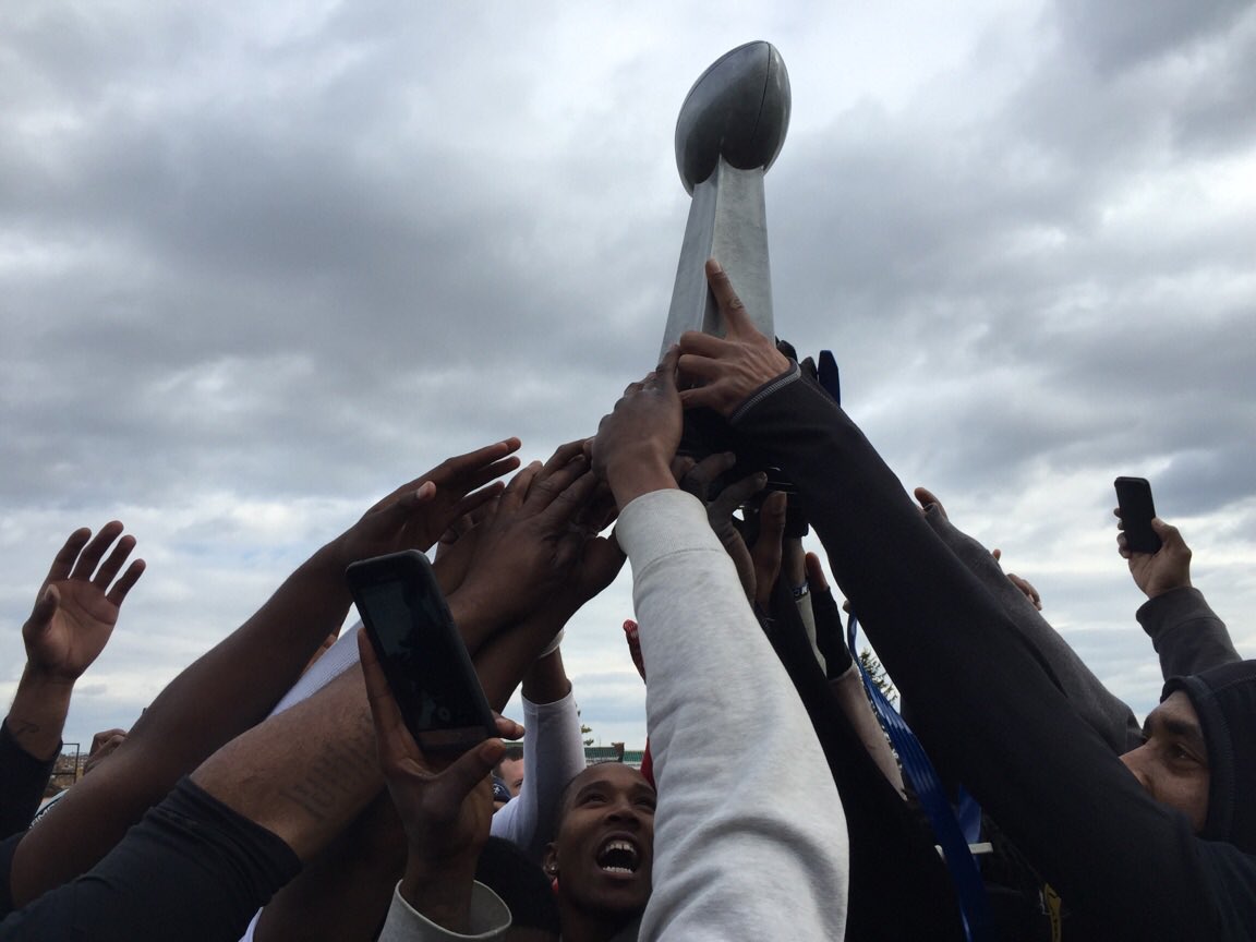 JarronLJackson's tweet photo. 2nd Annual Unity Bowl. Everyone was a winner. #OneBaltimore #OneCityOnePurpose https://t.co/iiAbrBzD7R