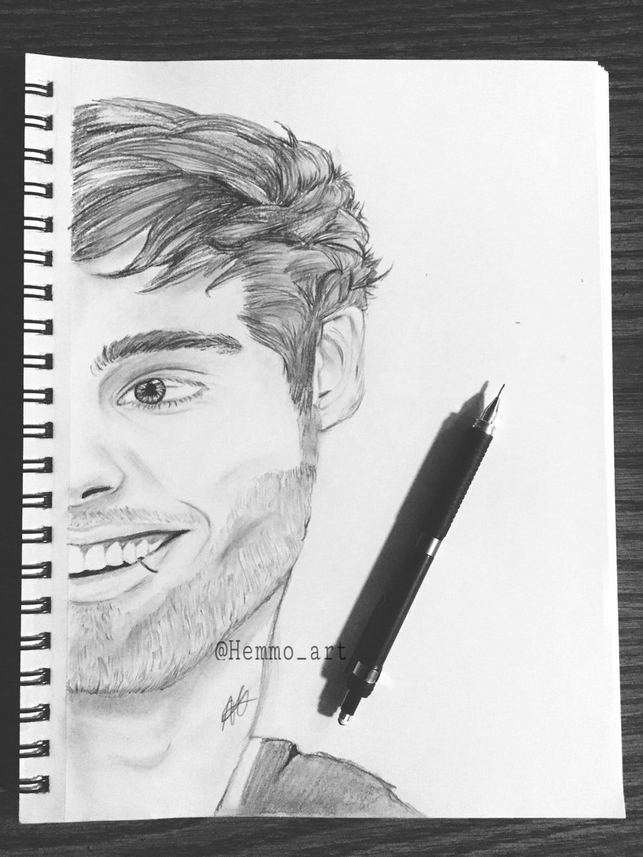 notablehes's tweet photo. I drew you boys and it would mean so much if you guys saw my drawings of you! I love you boys sm 💕💫 @5SOS https://t.co/KU1ho7oYdK