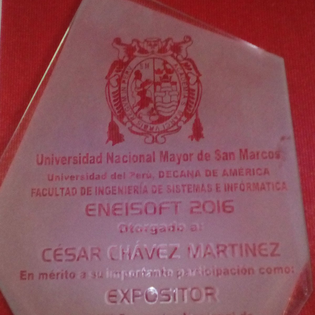 peruhacking's tweet photo. Me toco recibir por ser expositor del #ENEISOFT https://t.co/adREvMegFc