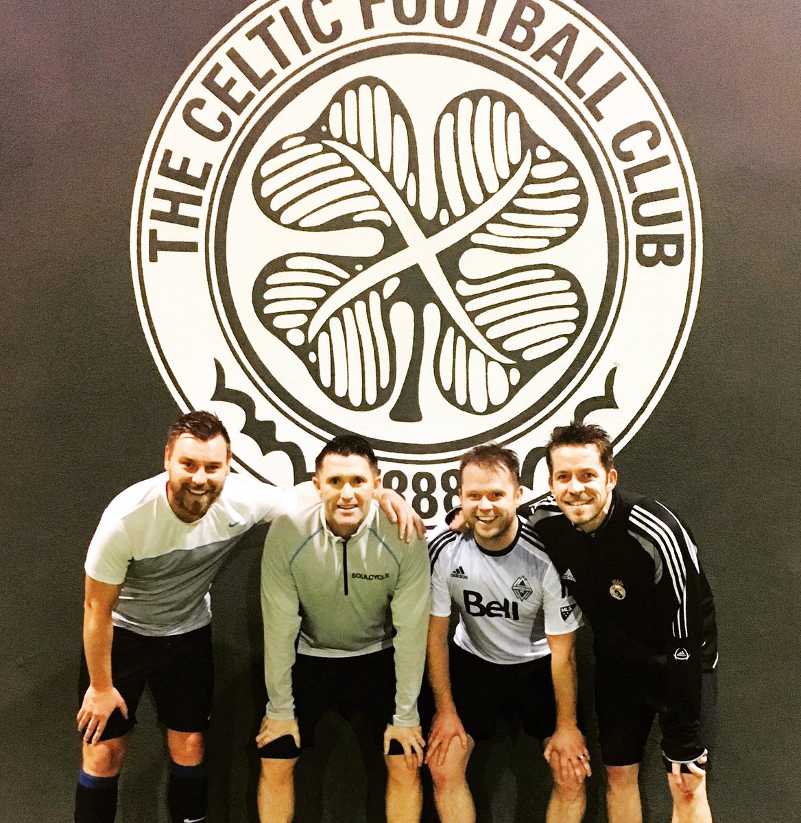 sean_m_maguire's tweet photo. Footy in the rain at Sir Rods with Keano &amp; the lads. That's Saturday done right. @MrYoungCraig https://t.co/k9klNVavO3
