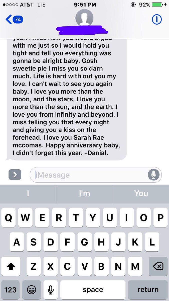 gillyxx3's tweet photo. My cousin just got a new phone and number for her birthday about 2 weeks ago AND OMFG IM CRYING THIS IS SO SAD AND CUTE MY HEART OUCH 😭😭💛💛😭😭 https://t.co/fGZA1BBSy0