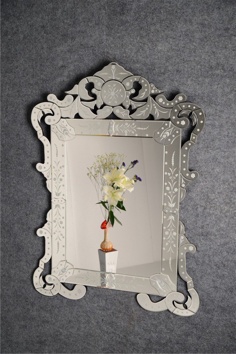 harmonymirror tweet picture