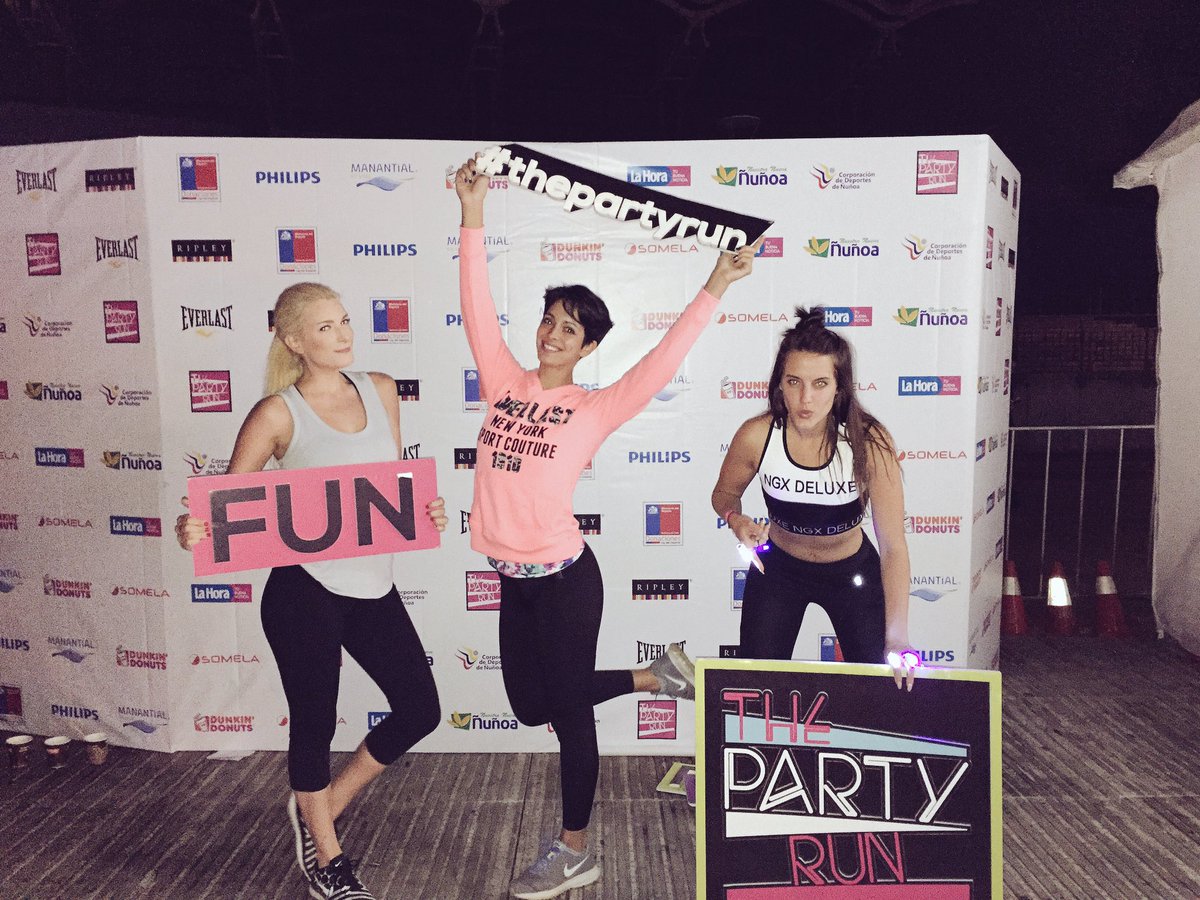 TereKuster's tweet photo. #thepartyrun 5k @EverlastChile con @PauliiBolatti y @djdenisesaez 👊🏻💥💪🏻 https://t.co/WHugdctZEM