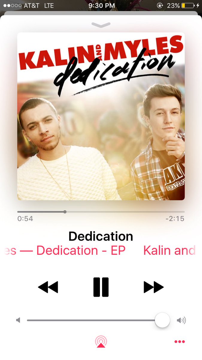 HuggingKAM's tweet image. SHE THE REALEST IN MY TOWN AND YEAH SHE HOLD IT DOWN AND YOU KNOW THERE AIN'T NO DRAMA WHENEVER SHE COMES AROUND