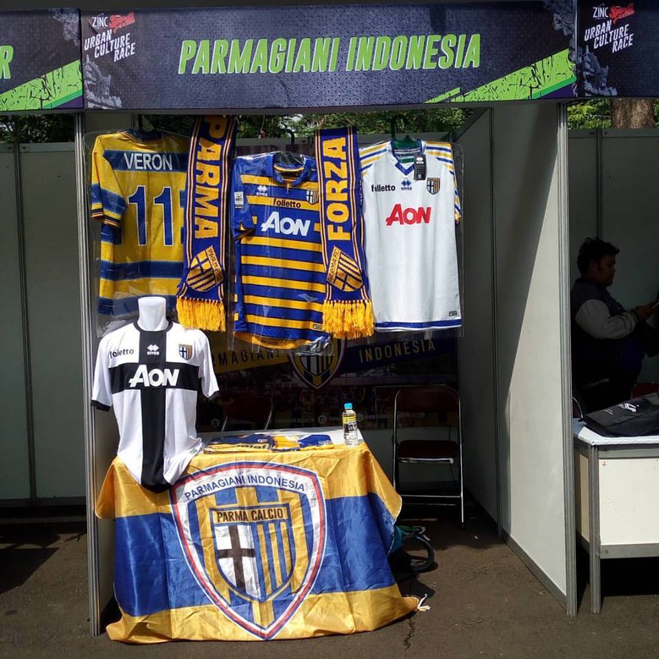 Mampir ke Booth Parmagiani Indonesian.  di Acara BOLA Sports Race 2016