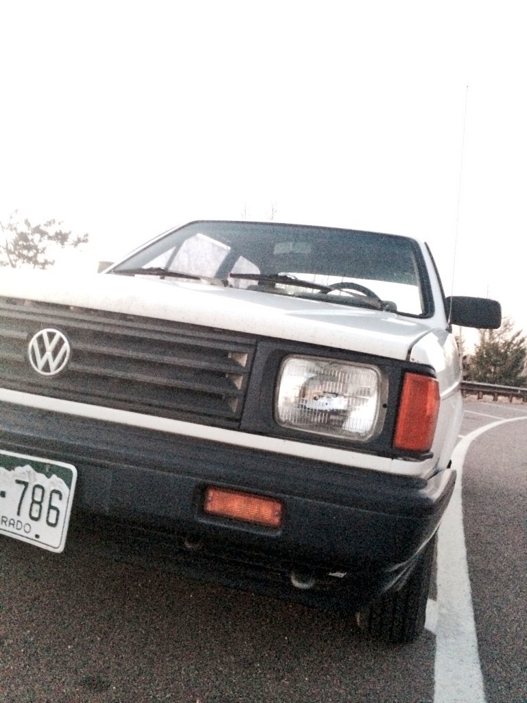 DTQ_SirWiked's tweet photo. My new car! 1988 #VW #Fox #DubNation #Volkswagen #ColoradoDub #HighElevationDub #B2Wiked https://t.co/GVLdwHbMs7